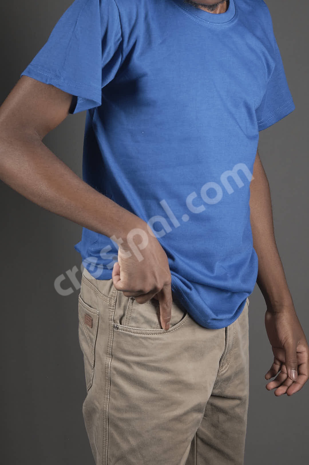 Roundneck Blue — collar and placket detail